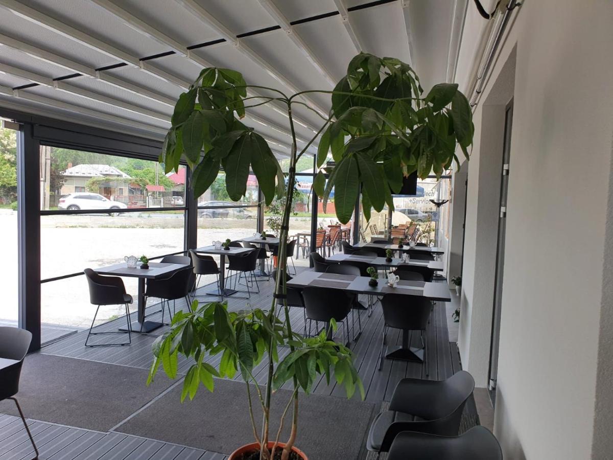 Pensiunea Ada Bascov Exterior foto